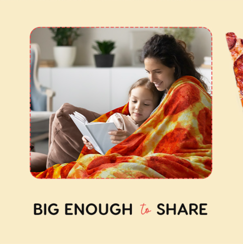 WrapHug Pizza Round Flannel Blanket